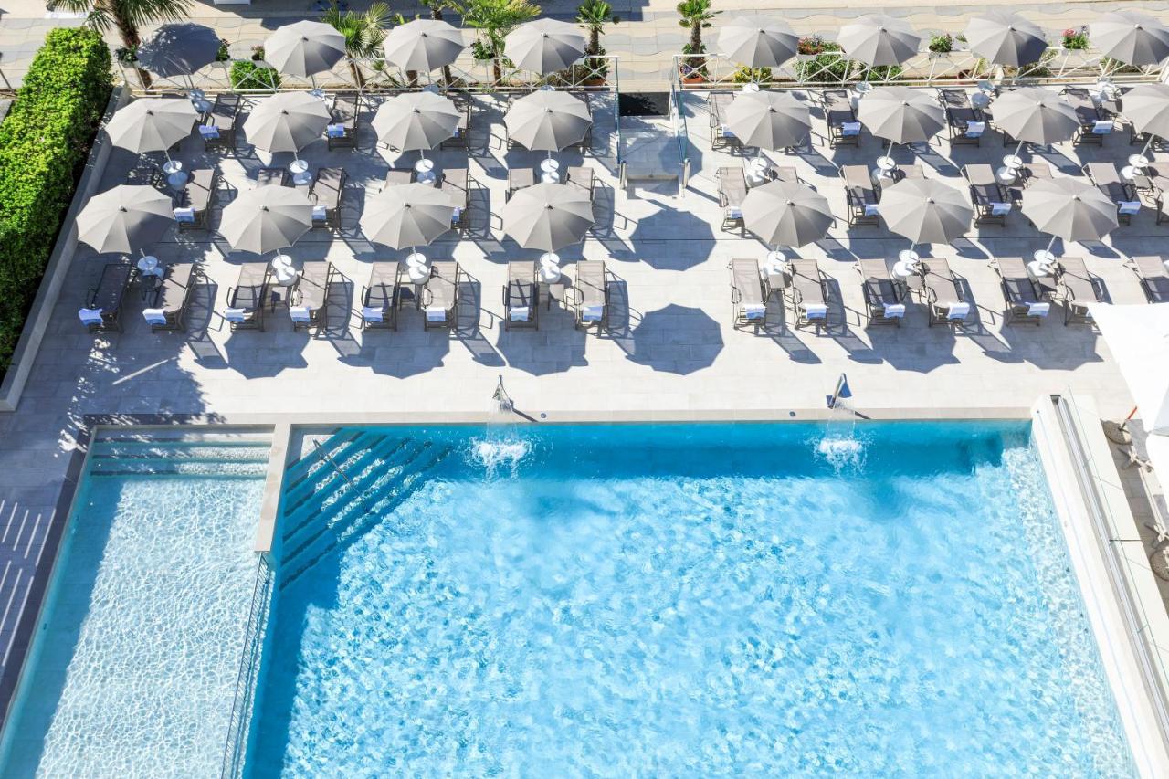 Hotel Cavalieri Palace & Suites Jesolo Extérieur photo